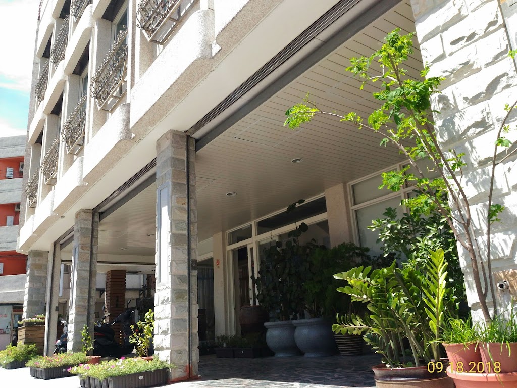 寶雅商務旅店 寶雅商務旅店