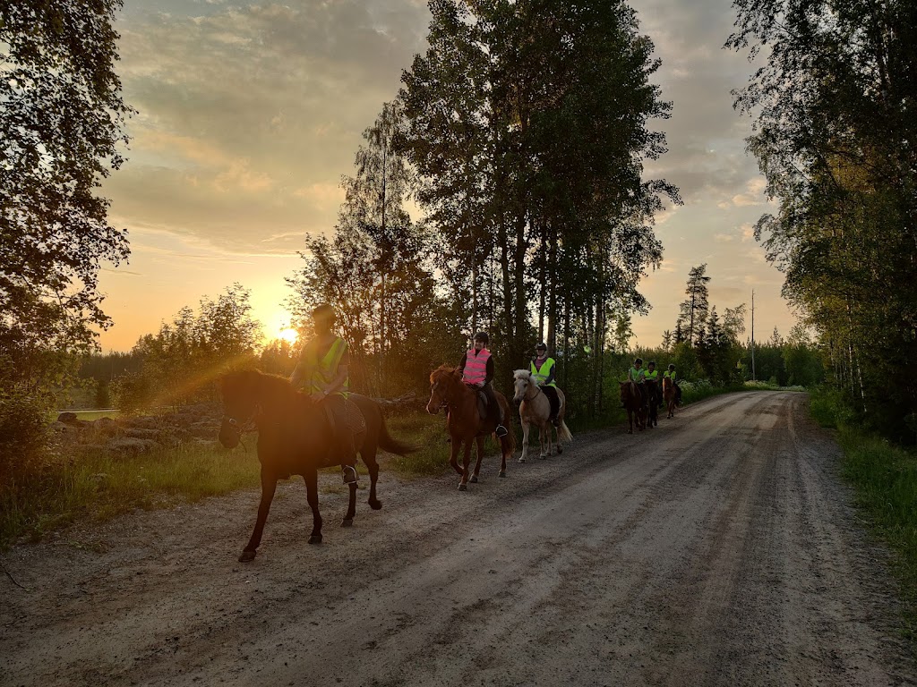 Elämystalli Menninkäinen