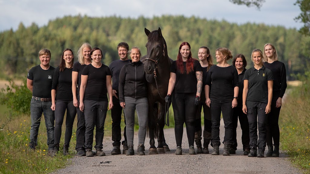 Hevoslääkärikeskus Hippomedi Oy Hevoslääkärikeskus Hippomedi Oy