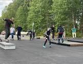 Rullalautailupaikka (miniramppi) Rullalautailupaikka (miniramppi)