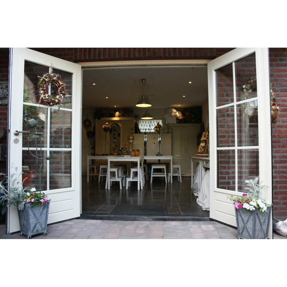 Atelier4hands/ Bej os Thoes Atelier4hands/ Bej os Thoes