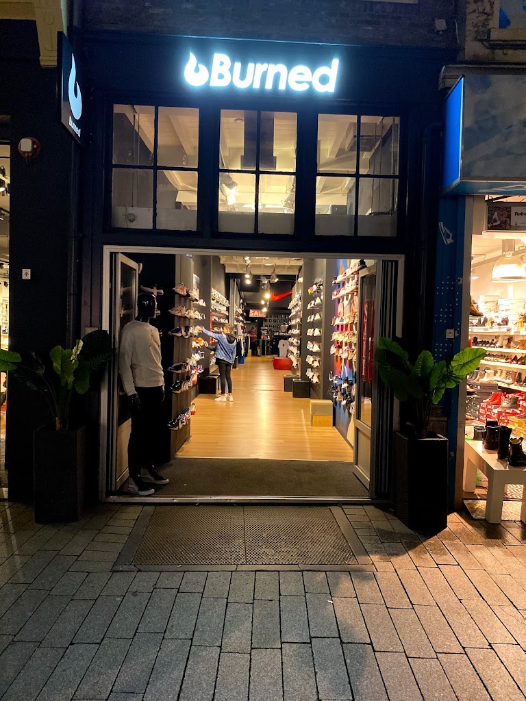 Burned Sports o.a. Sneakers, Basketbal, Skate, Streetwear