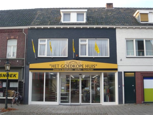 Deelen Stoffen & Gordijnen Weert Deelen Stoffen & Gordijnen Weert