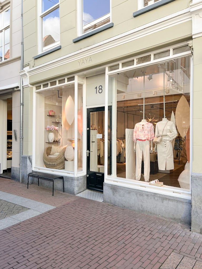 YAYA Den Bosch – Damesmode & Dameskleding