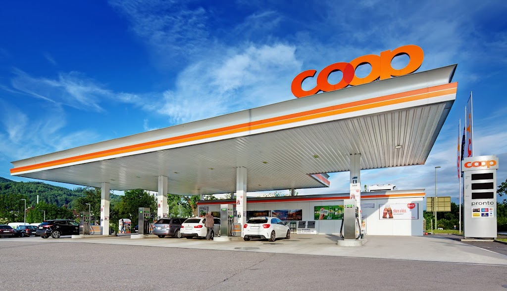 Coop Pronto con stazione di servizio Bellinzona