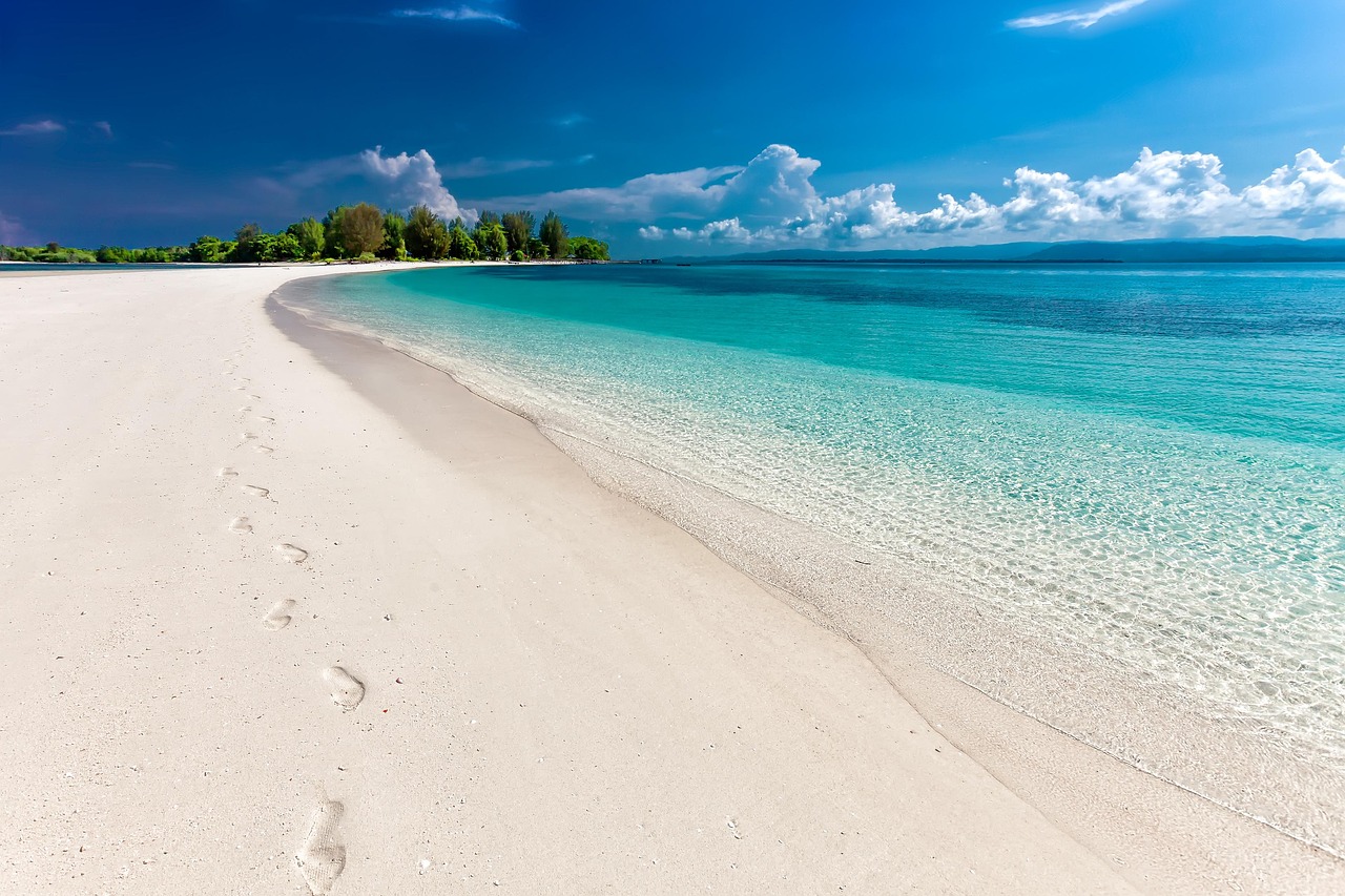 Dübi Beach