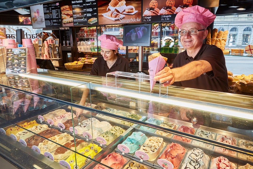 Gelateria Bakery at the Quai Gelateria Bakery at the Quai