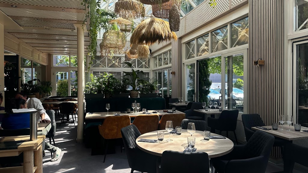 LA BRASSERIE 28 / LA PIZZA 28 LA BRASSERIE 28 / LA PIZZA 28