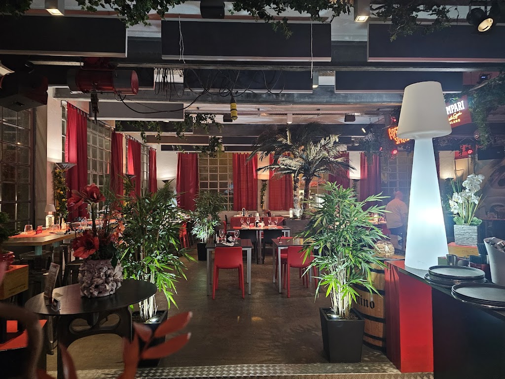 La Fumisterie, Chez Ernest