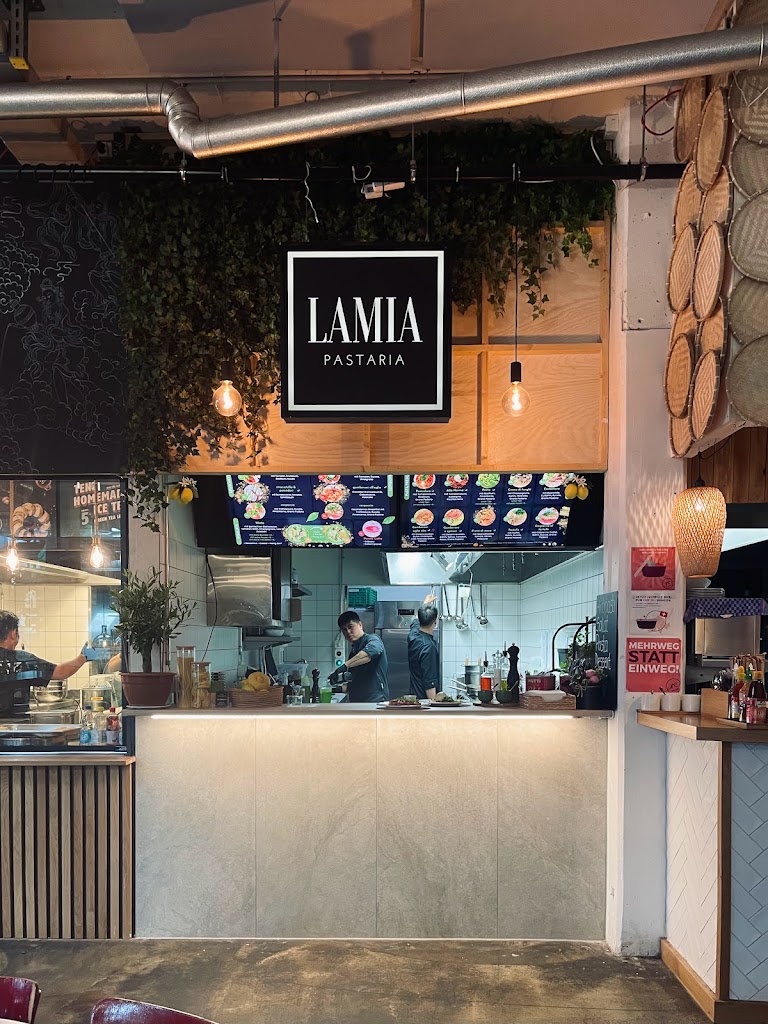 LAMIA PASTARIA LAMIA PASTARIA