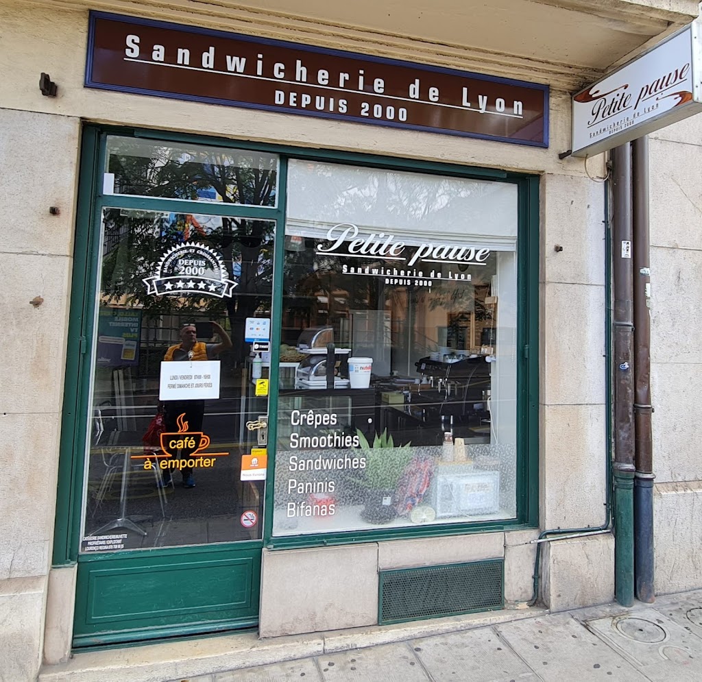 Petite Pause by Sandwicherie de Lyon