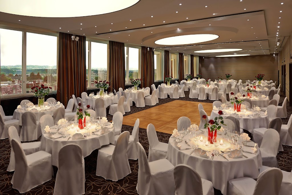 Restaurant Horizon10 @Hilton Zurich Airport Restaurant Horizon10 @Hilton Zurich Airport