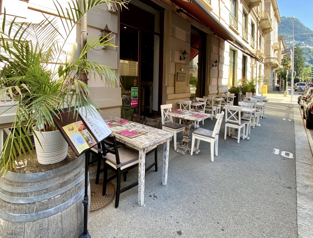 THAI ORCHID Restaurant & Bar